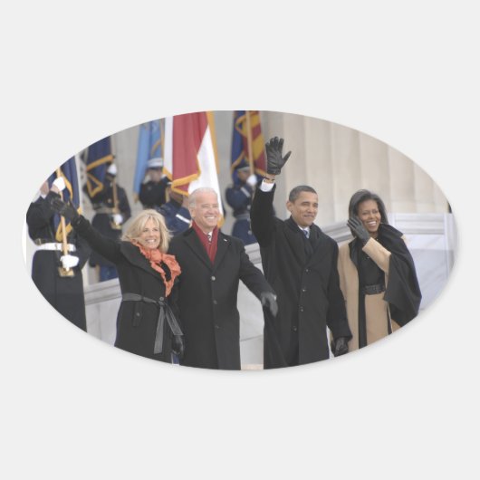 De Obamas en de Bidens Ovale Sticker (Voorkant)