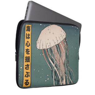 De oceaan roert het hart laptop sleeve