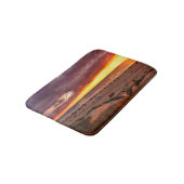 De oceaanzonsondergang met toeschouwers op het str badmat (Gekanteld)