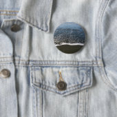 De Ocean Tide Washing Ashore Ronde Button 5,7 Cm (In situ)