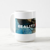 DE OFFICIËLE REALITEIT BABYLON MOK!! KOFFIEMOK (Voorkant links)