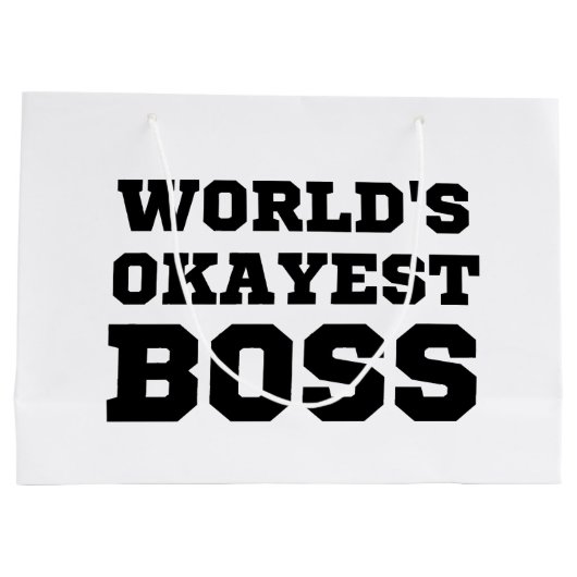 De Okayest Boss van de wereld Groot Cadeauzakje (Achterkant)