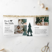 De Omslag van het Holiday Edition Family Photo Mag Drieluik Wenskaart (Binnen)