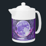 De Onmogelijke Maan- Theepot<br><div class="desc">Introductie van ons boeiende afbeelding: "De Onmogelijke Maan" - waar de verbeelding vliegt onder de betoverende spreuk van de nachtelijke hemel! Dompel jezelf onder in de surrealistische allure van een maanlandschap dat elke ruimte transformeert in een rijk van mystiek en verwondering. Aanschouw een opvallend levendige en meer dan levensgrote paarse...</div>