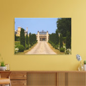 De opleggende ingang van Chateau Haut Sarpe, de Canvas Afdruk (Insitu (Woonkamer))