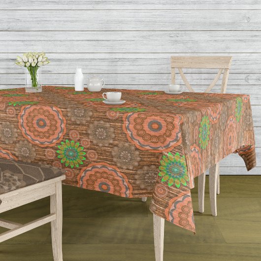 De Oranje bloemige regenachtige snijvezels zijn ge Tafelkleed