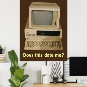 De oude Desktop Computer doet het Datum me Poster (Thuiskantoor)
