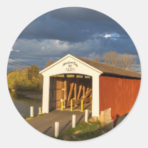 De overdekte brug van Medora gebouwd in 1875 Ronde Sticker