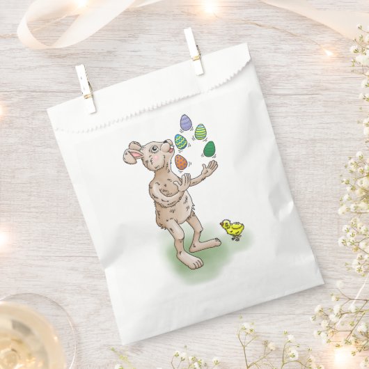 De paashaas jongleert met de paaseieren bedankzakje (Geknipt)