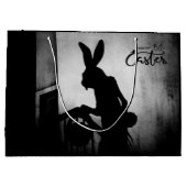 De paashaas komt eraan groot cadeauzakje (Achterkant)