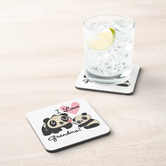 De panda draagt de Oma van de Liefde van I Onderzetter (Rechterzijde)