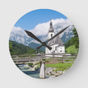 De parochie van Ramsau in Beieren, Duitsland Ronde Klok