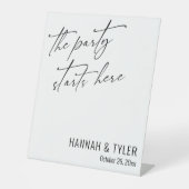 De partij begint hier eenvoudig elegant eenvoudig reclamebord met voetstuk (Voorkant)