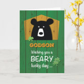 De peetzoon draagt & Klavers op St. Patrick Dag Kaart (Gele Bloem)