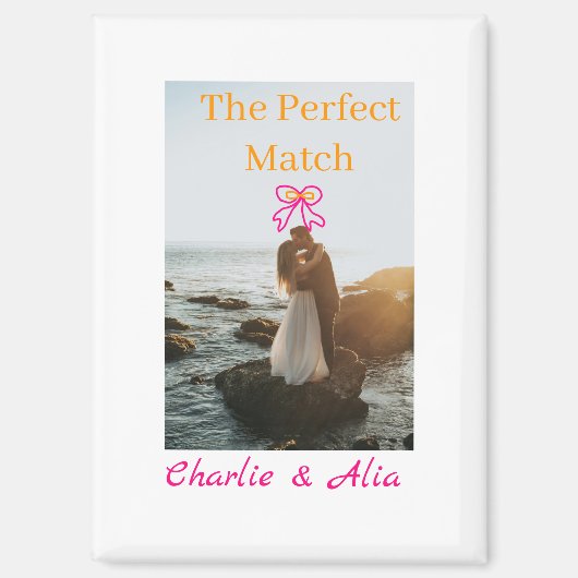 De perfecte match bruiloft paar foto retro roze magneet (Voorkant)