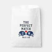 De perfecte match Football bruiloft monogram Bedankzakje (Voorkant)