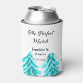 De perfecte match winter blauwe dennenboom bruilof blikjeskoeler (Blikje Voorkant)