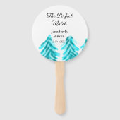 De perfecte match winter blauwe dennenboom bruilof handwaaier (Achterkant)