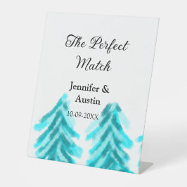 De perfecte match winter blauwe dennenboom bruilof reclamebord met voetstuk