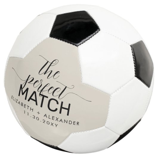 De perfecte matchminimalistische moderne combinati voetbal (Drie kwart)
