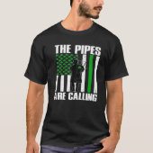 De pijpen roepen naar St Patricks Day Irish Bagpip T-shirt (Voorkant)