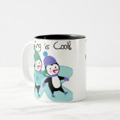 De pinguïnen die is Koel schaatsen Tweekleurige Koffiemok (Voorkant links)