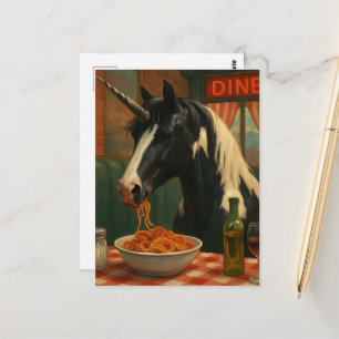 De pinto eenhoorn in een diner die spaghetti eet briefkaart