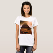 De piramide van de rode planeet t-shirt (Voorkant volledig)