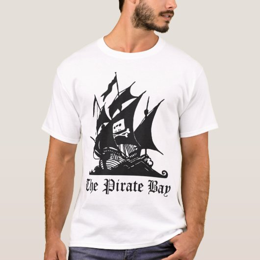 De piratenbay logo met logo op achterzijde t-shirt (Voorkant)