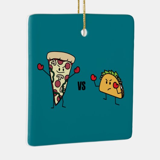 De Pizza van pepperonis VERSUS Taco: Mexicaan Keramisch Ornament (Rechts)
