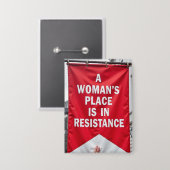 De plaats van de vrouw in het verzet button (Voorkant / Achterkant)