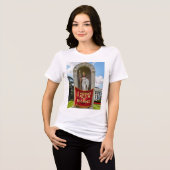 De plaats van een vrouw in het T-shirt van het ver (Voorkant volledig)