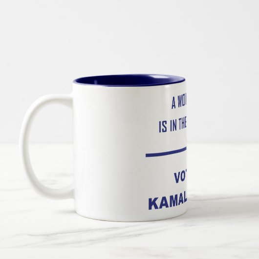 DE PLAATS VAN EEN VROUW IS IN... TWEEKLEURIGE KOFFIEMOK (Links)