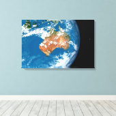 De planeet Aarde toont wolken boven Australië. Canvas Afdruk (Insitu (Houten vloer))