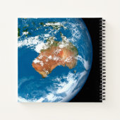 De planeet Aarde toont wolken boven Australië. Notitieboek (Achterkant)