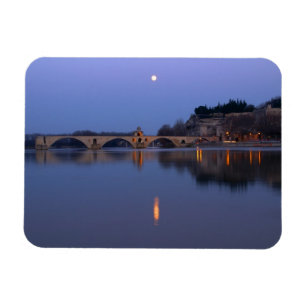 De Pont St. Benezet-brug in Avignon aan de Magneet