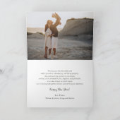 De prijzen aan het nieuwe Jaar beginnen vuurwerk M Feestdagen Kaart (Binnen)