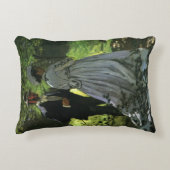 De Promenaders, ook bekend als De Wandelaars door  Decoratief Kussen (Voorkant)