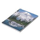 De Rainier van de berg is verbonden met een bergha Notitieblok (Linkerzijde)