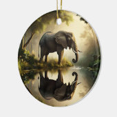 De reflectie van een olifant keramisch ornament (Links)