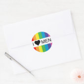 De regenboogliefde... in hart mannen. ronde sticker (Envelop)