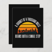 De reis van duizend mijlen begint met een lied informatiekaartje (Voorkant / Achterkant)