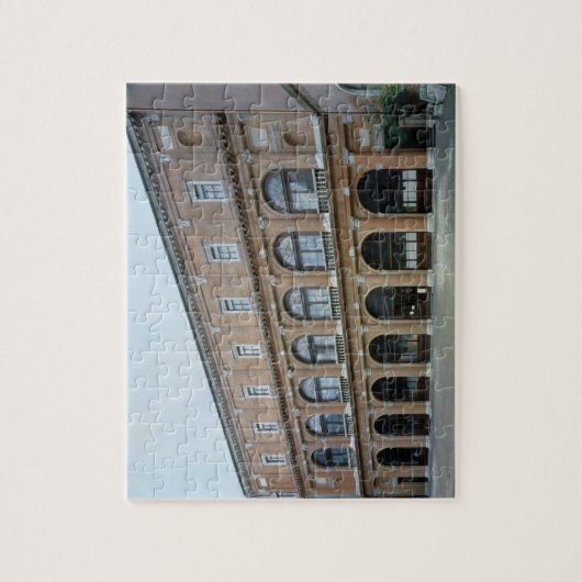 De resterende vleugel van een klooster, nu de Acad Legpuzzel (Verticaal)