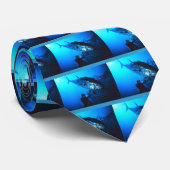 De reuzenblauwvintonijn die in een Net wordt gevan Stropdas (Opgerold)