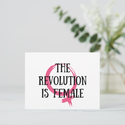 De revolutie is Vrouw Briefkaart (Staand voorkant)