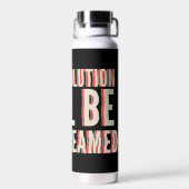 De revolutie zal overleven waterfles (Achterkant)