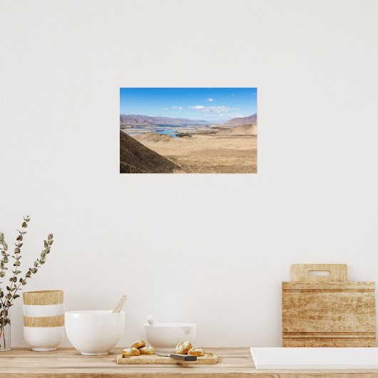 De rivier de Brahmaputra en het woestijnlandschap Poster (Keuken)