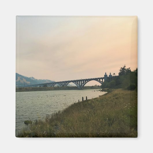 de rivier de Rogue, OF Magneet (Voorkant)