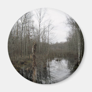 De rivier door de wilde natuur magneet
