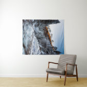 De rivier, het bos en de bergen in de herfst en de wandkleed (In Situ (horizontaal))